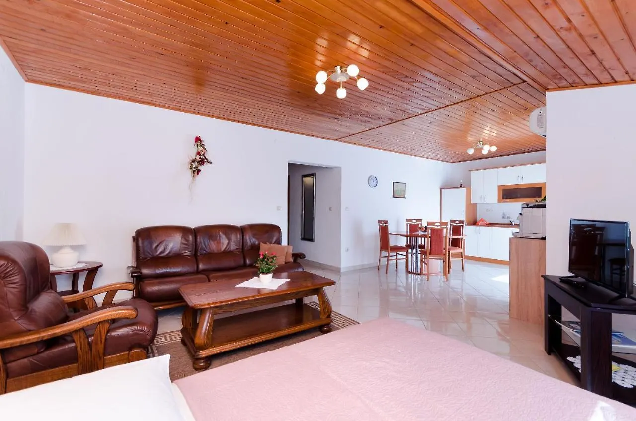 פובילה Apartments Maravera 0*,