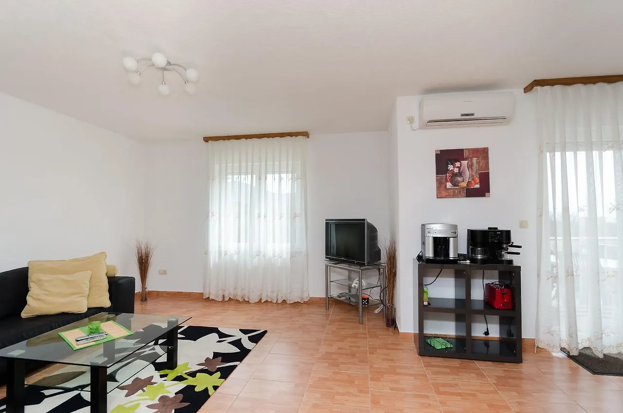 Apartments Maravera Povile
